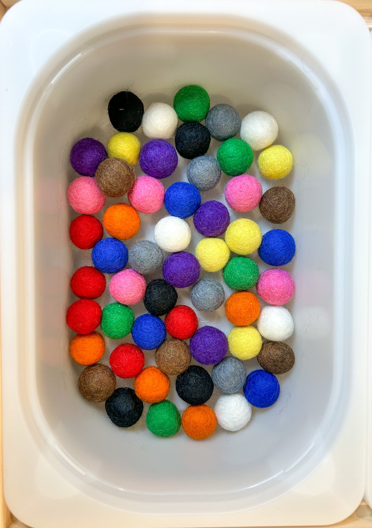 Basic Colour Felt Balls